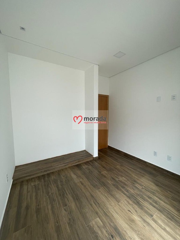 Casa à venda com 3 quartos, 177m² - Foto 11