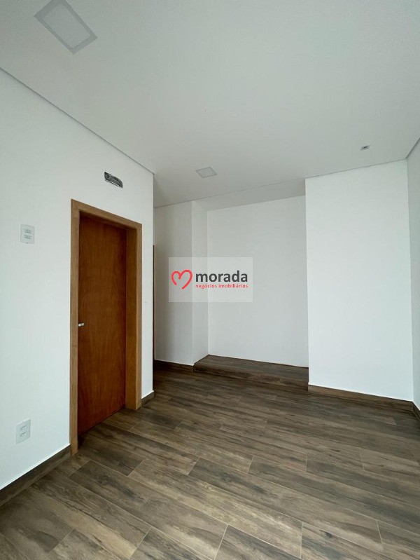 Casa à venda com 3 quartos, 177m² - Foto 5