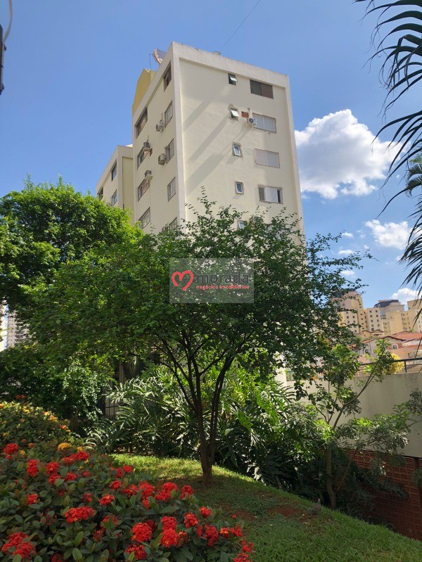 Apartamento à venda com 3 quartos, 91m² - Foto 2