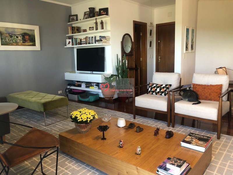 Apartamento à venda com 3 quartos, 146m² - Foto 17