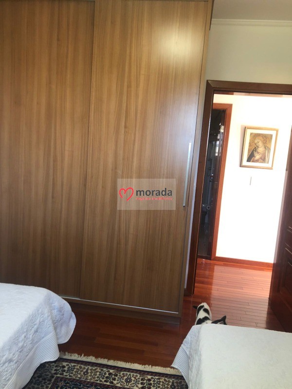 Apartamento à venda com 3 quartos, 146m² - Foto 32