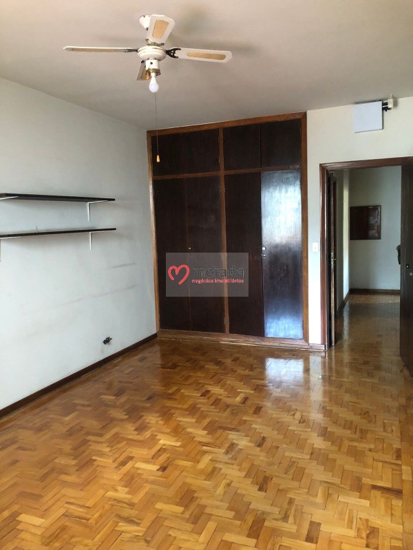 Casa à venda com 3 quartos, 467m² - Foto 8