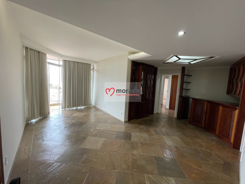 Apartamento à venda com 3 quartos, 127m² - Foto 1