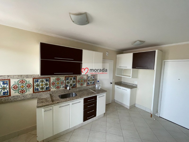 Apartamento à venda com 3 quartos, 127m² - Foto 12