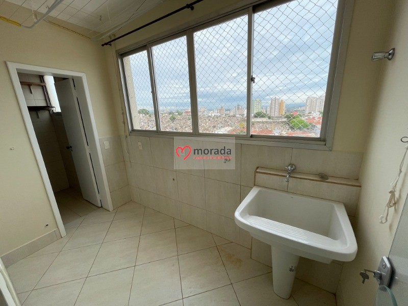 Apartamento à venda com 3 quartos, 127m² - Foto 13