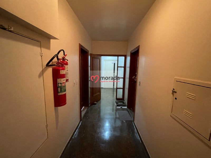 Apartamento à venda com 3 quartos, 127m² - Foto 30