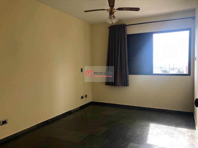 Apartamento à venda com 3 quartos, 129m² - Foto 17