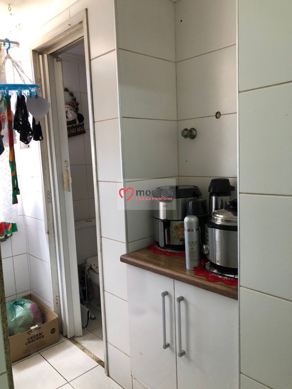 Apartamento à venda com 2 quartos, 72m² - Foto 27