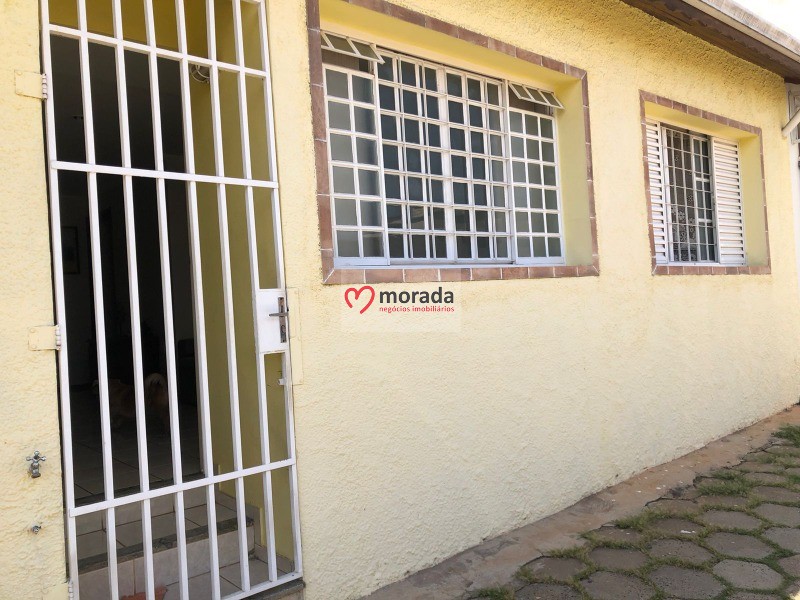 Casa à venda com 2 quartos, 86m² - Foto 2