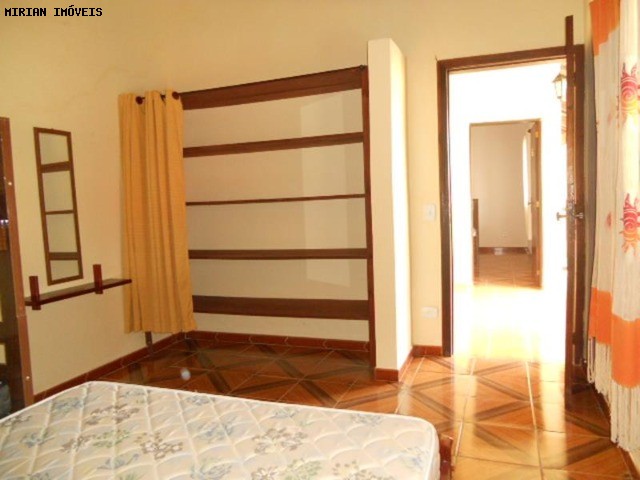 Casa à venda com 6 quartos, 350m² - Foto 18