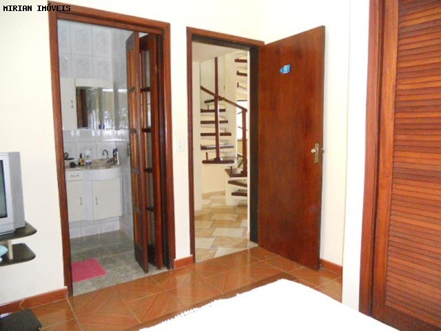 Casa à venda com 6 quartos, 350m² - Foto 40