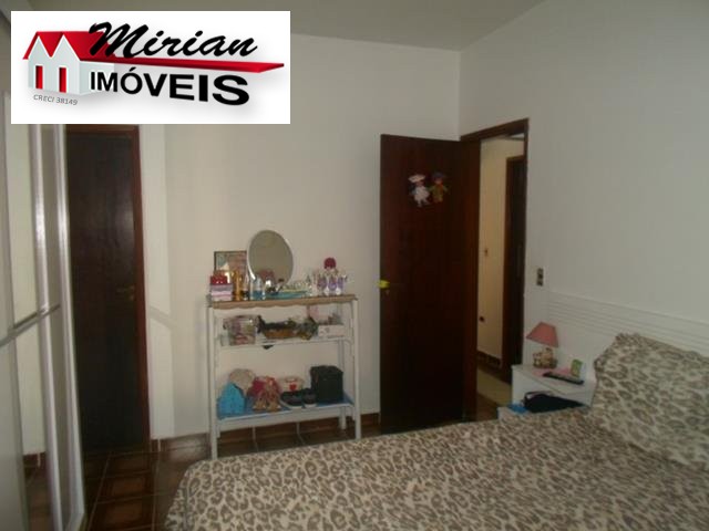 Casa à venda com 3 quartos, 140m² - Foto 25