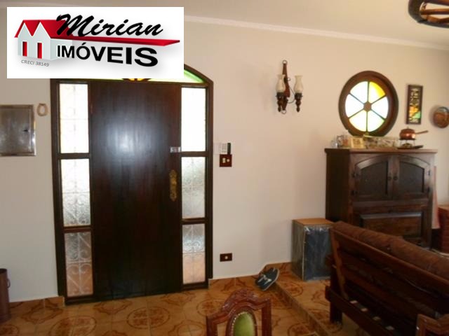 Casa à venda com 2 quartos, 300m² - Foto 10