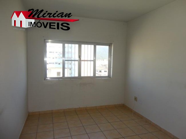 Apartamento à venda com 1 quarto, 45m² - Foto 1