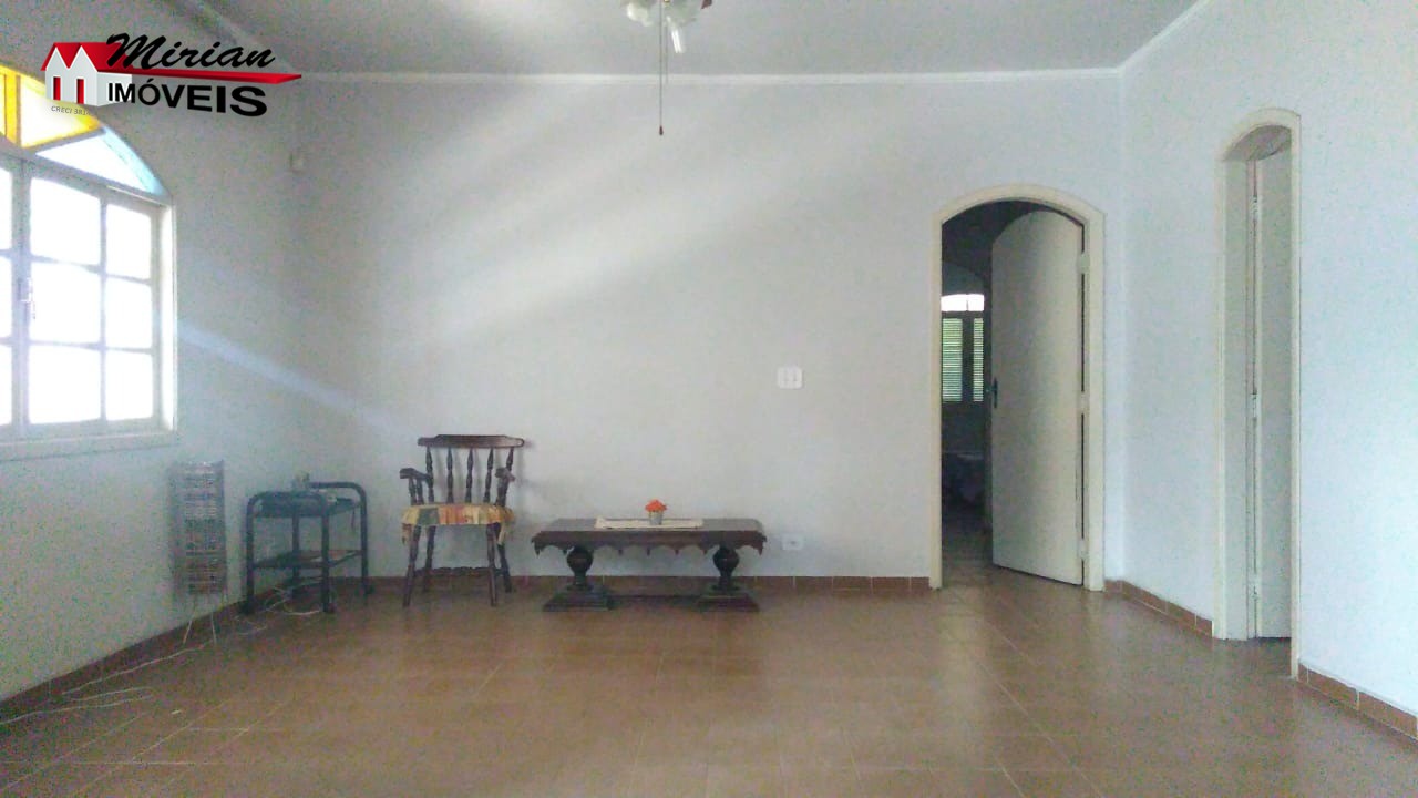 Casa à venda com 4 quartos, 500m² - Foto 9