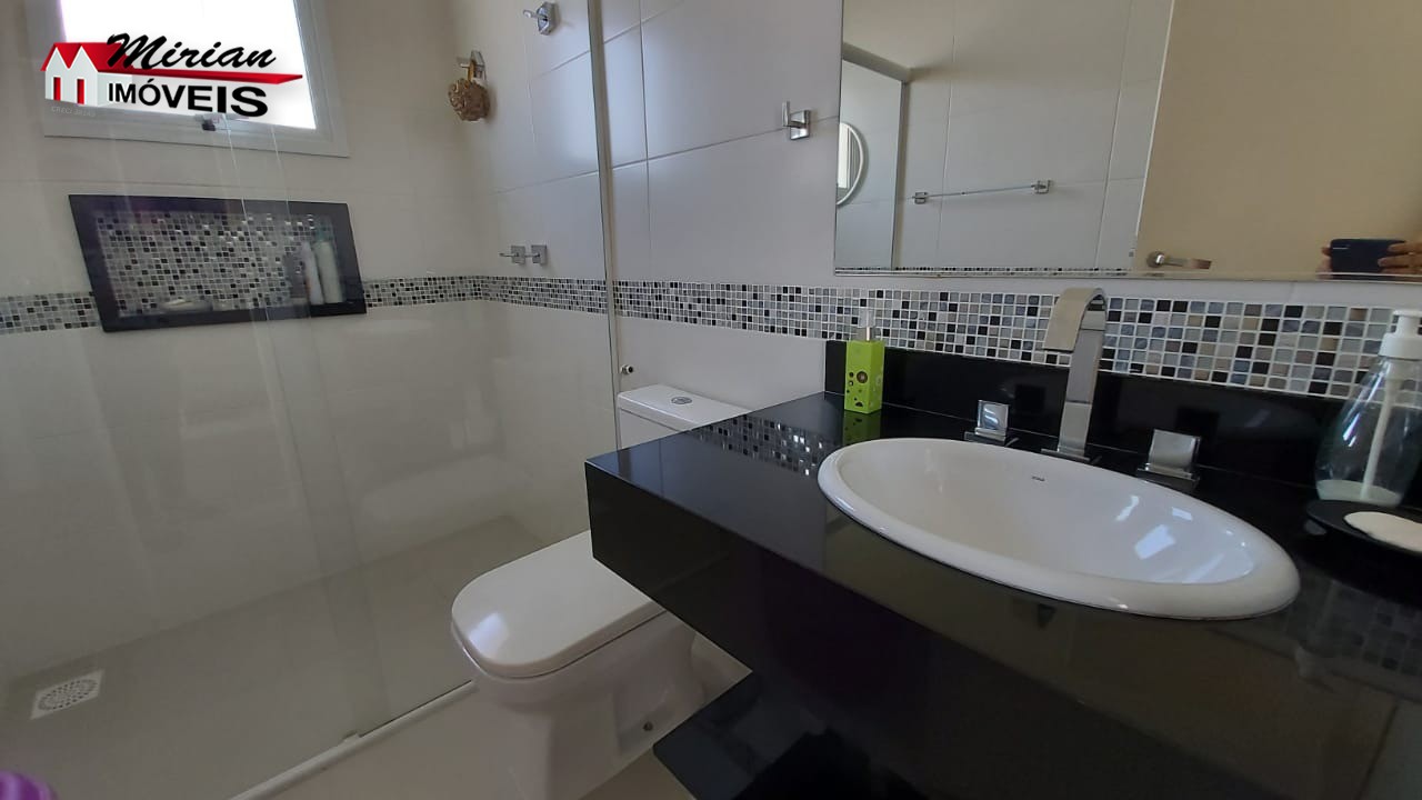 Casa de Condomínio à venda com 5 quartos, 360m² - Foto 20