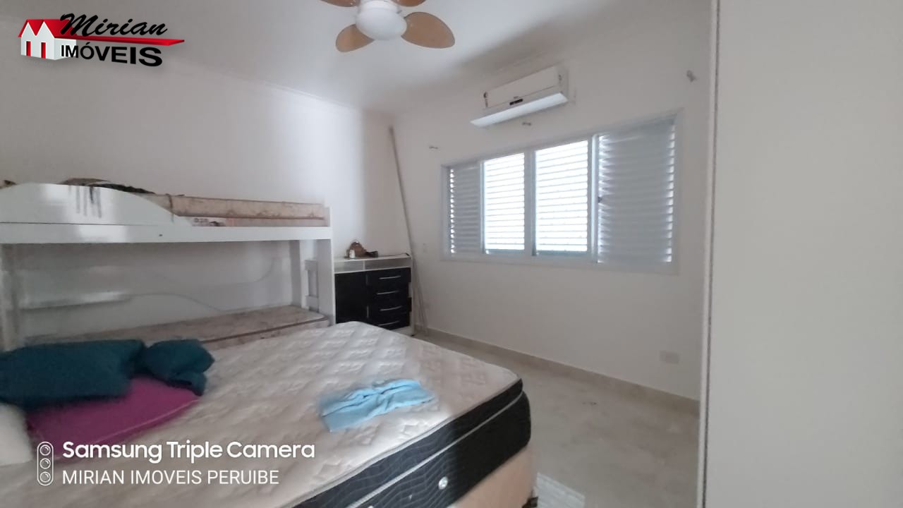 Casa de Condomínio à venda com 3 quartos, 240m² - Foto 29