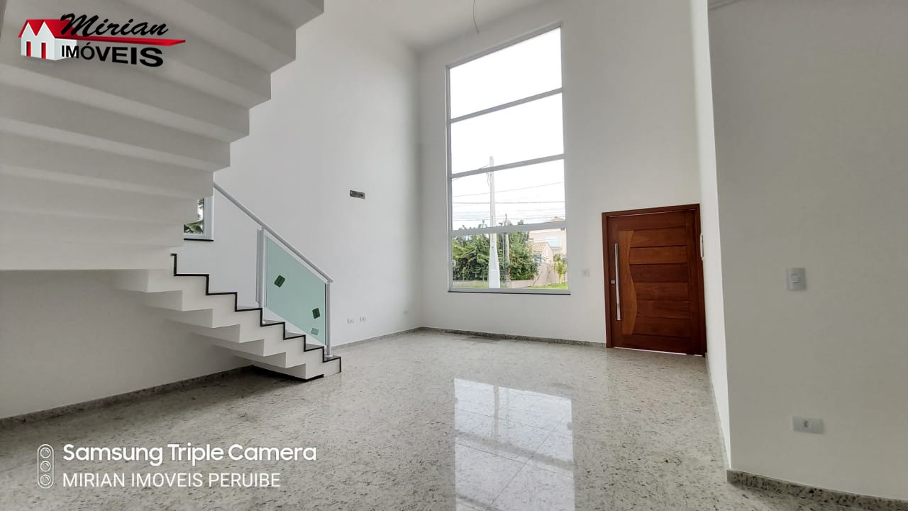 Casa de Condomínio à venda com 3 quartos, 220m² - Foto 2