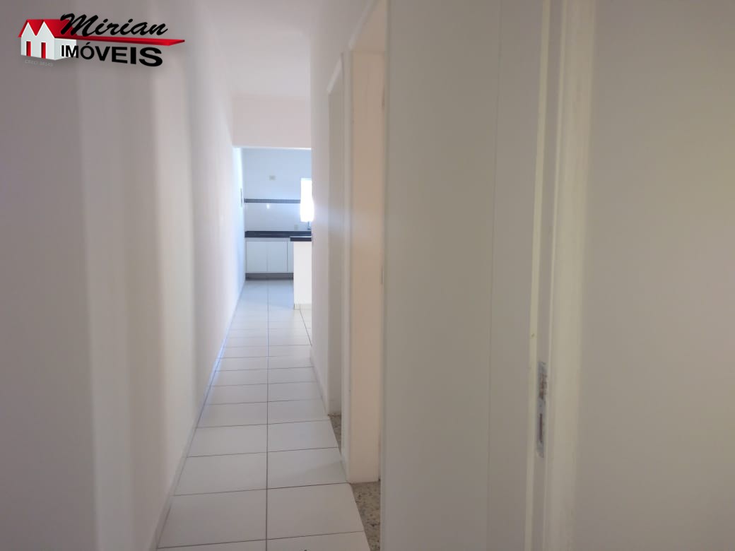 Casa à venda com 2 quartos, 70m² - Foto 19