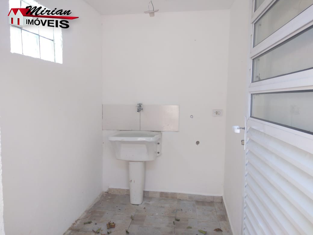 Casa à venda com 2 quartos, 70m² - Foto 22