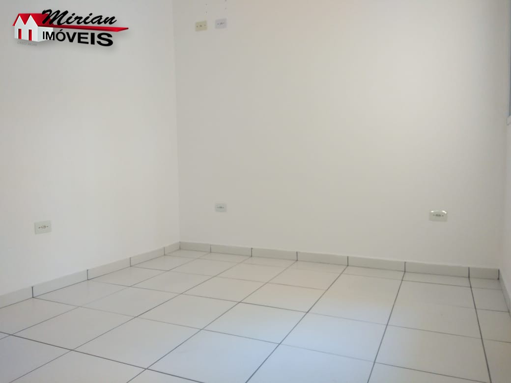 Casa à venda com 2 quartos, 70m² - Foto 23