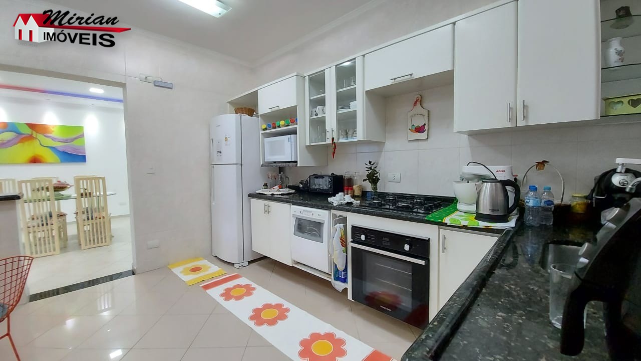 Sobrado à venda com 3 quartos, 200m² - Foto 23