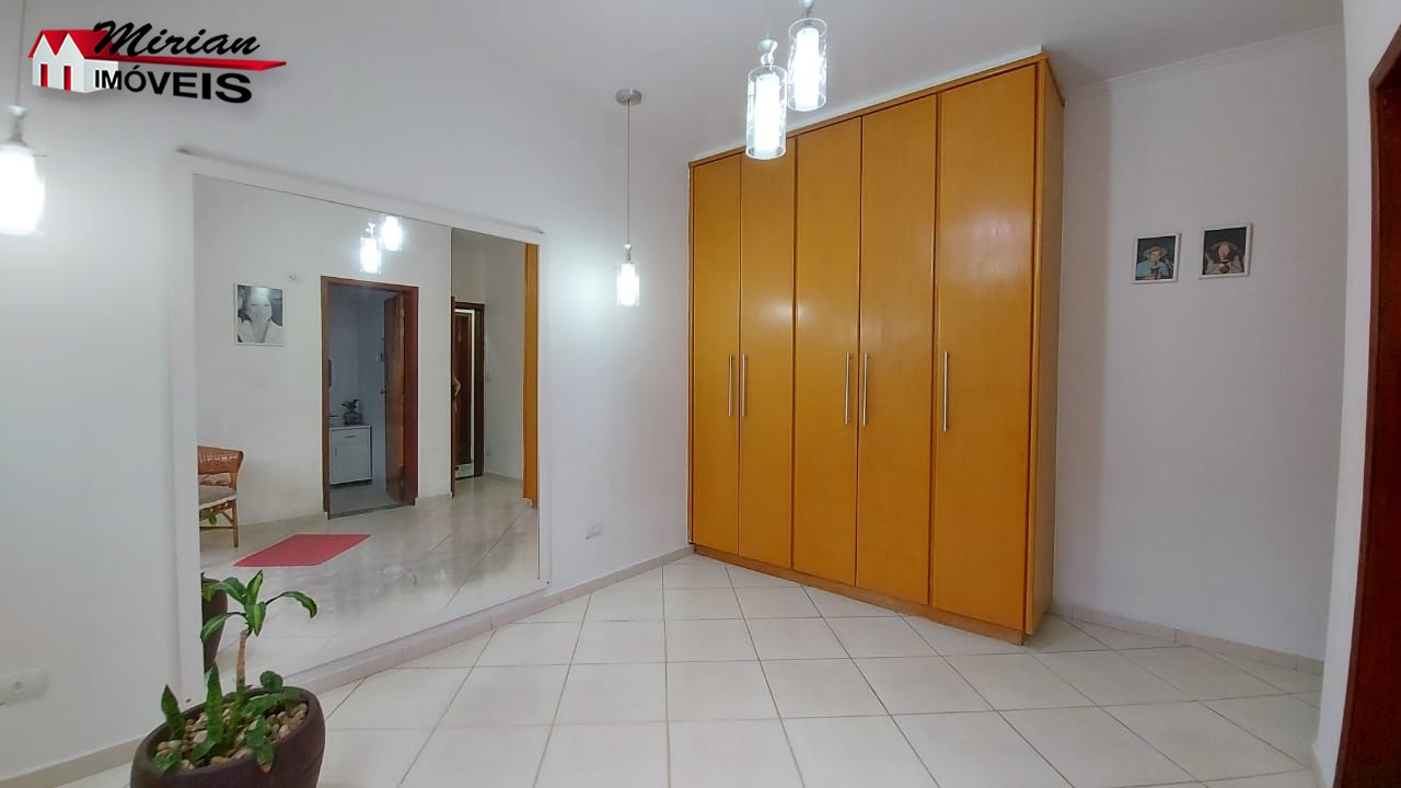 Sobrado à venda com 3 quartos, 200m² - Foto 37