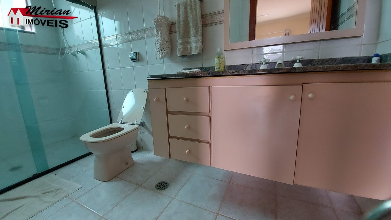 Casa de Condomínio à venda e aluguel com 6 quartos, 400m² - Foto 14