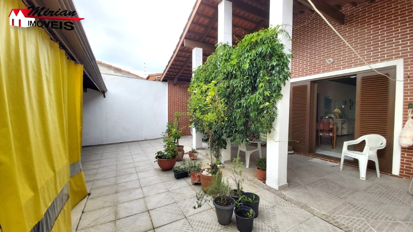 Casa à venda com 2 quartos, 144m² - Foto 17