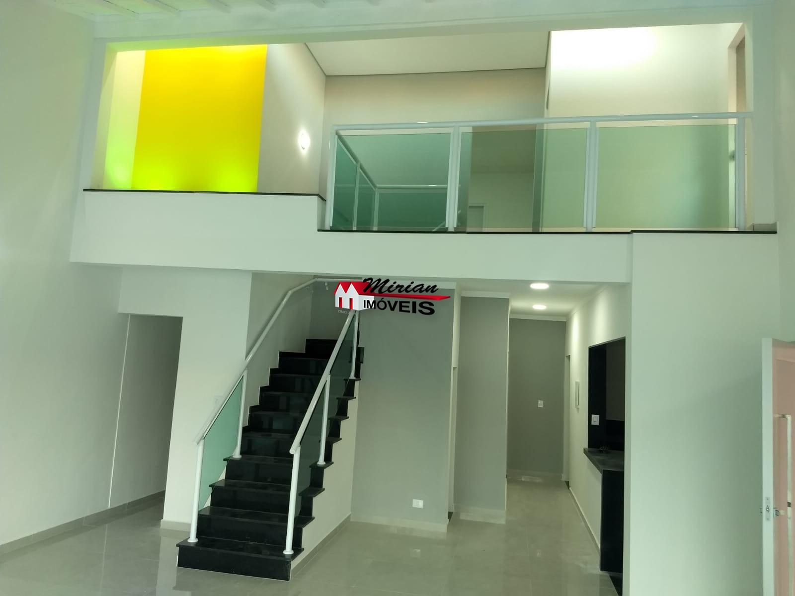 Casa à venda com 5 quartos, 240m² - Foto 7