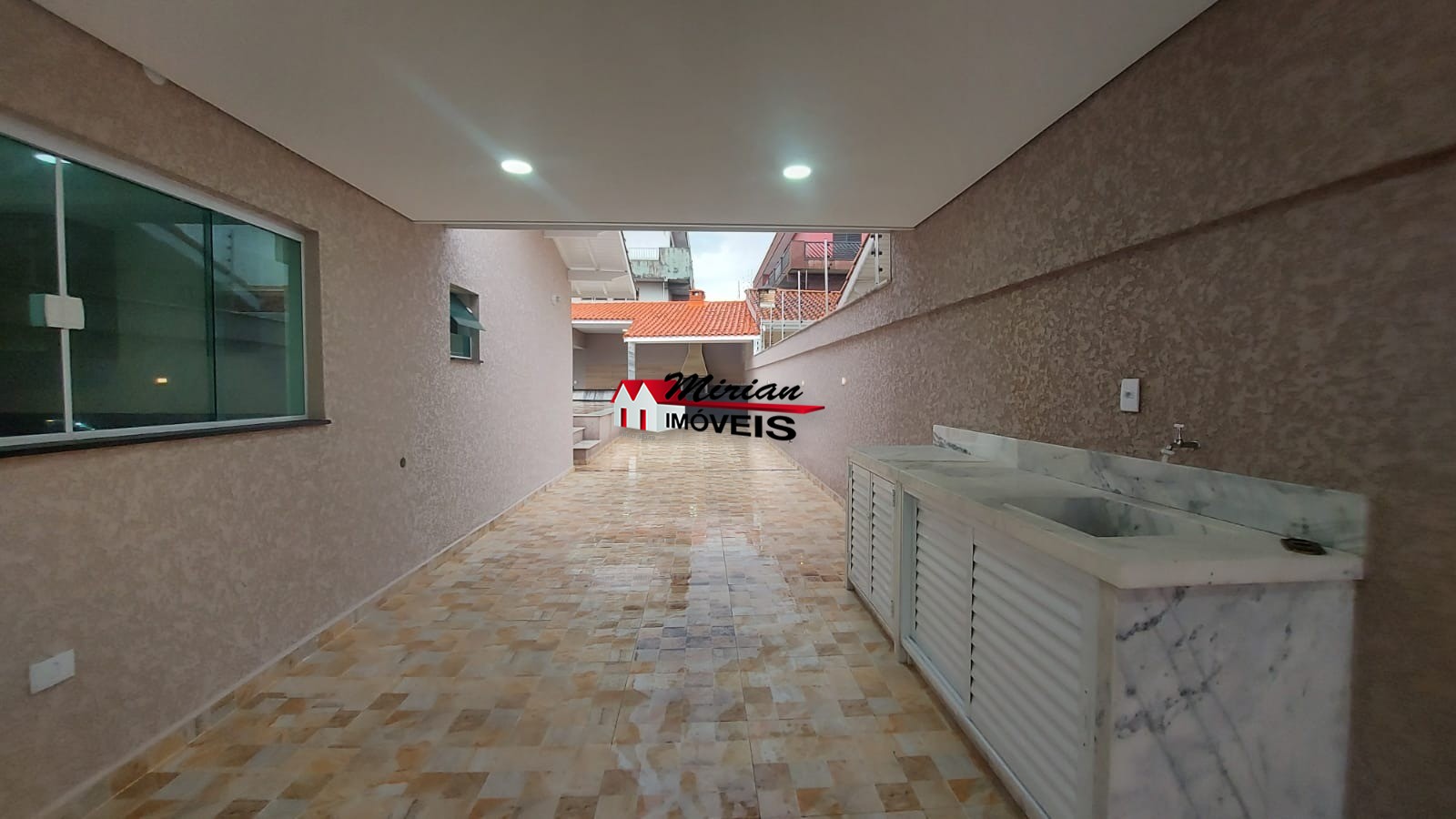 Casa à venda com 5 quartos, 240m² - Foto 40