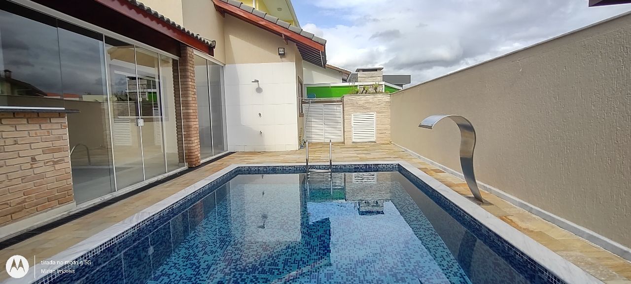 Casa de Condomínio à venda com 4 quartos, 220m² - Foto 5