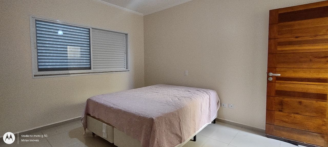 Casa de Condomínio à venda com 4 quartos, 220m² - Foto 9