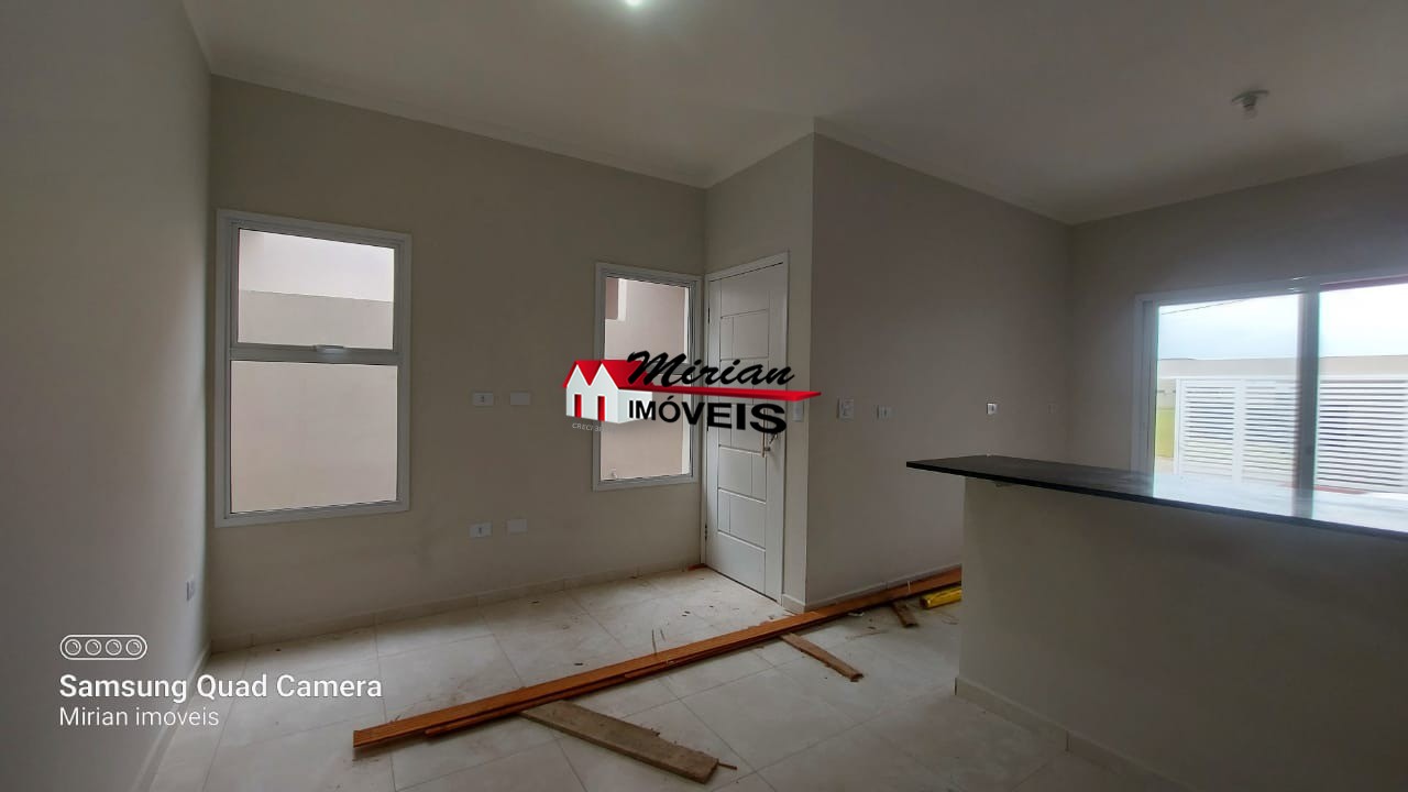 Casa à venda com 2 quartos, 70m² - Foto 16