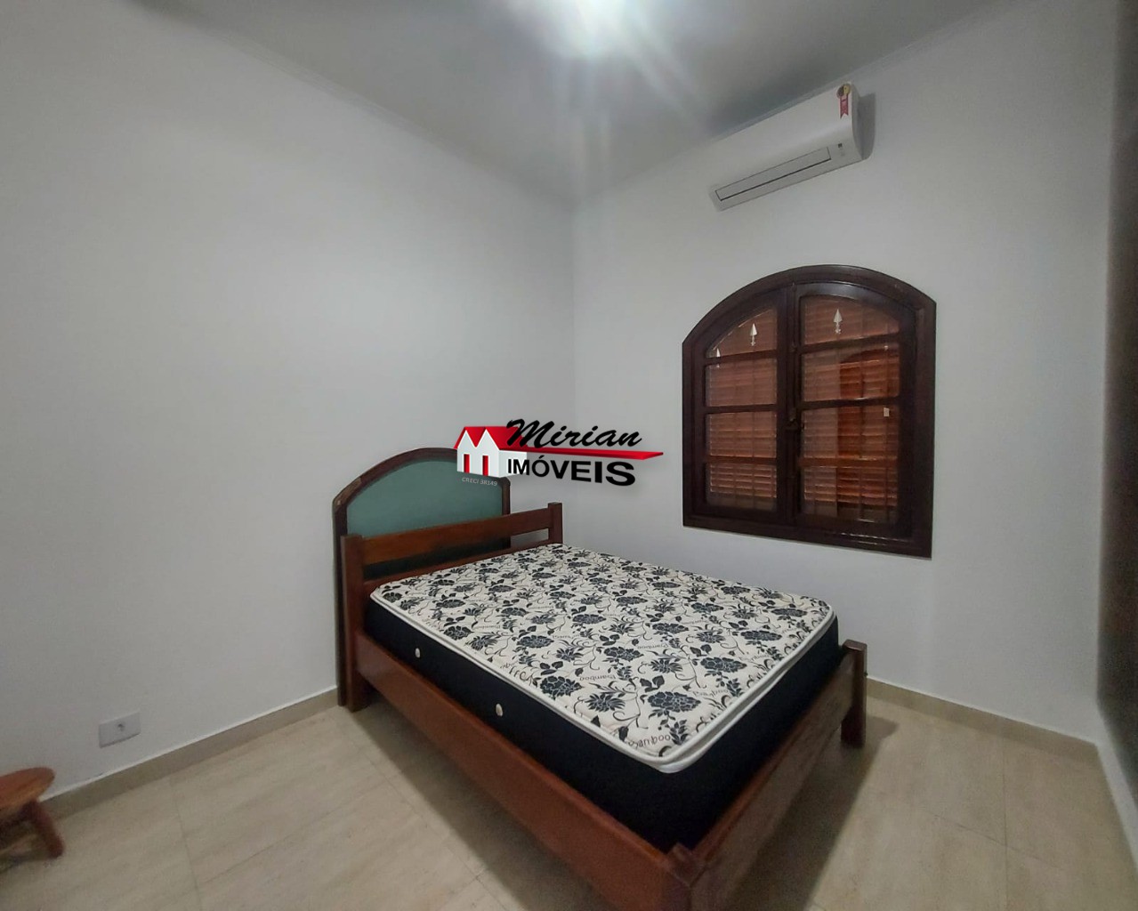 Casa à venda com 3 quartos, 300m² - Foto 25