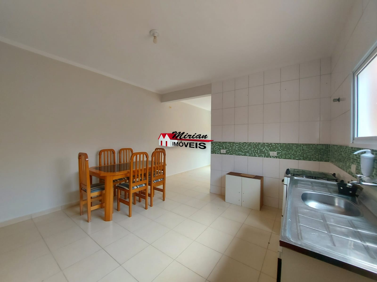 Casa à venda com 3 quartos, 100m² - Foto 7