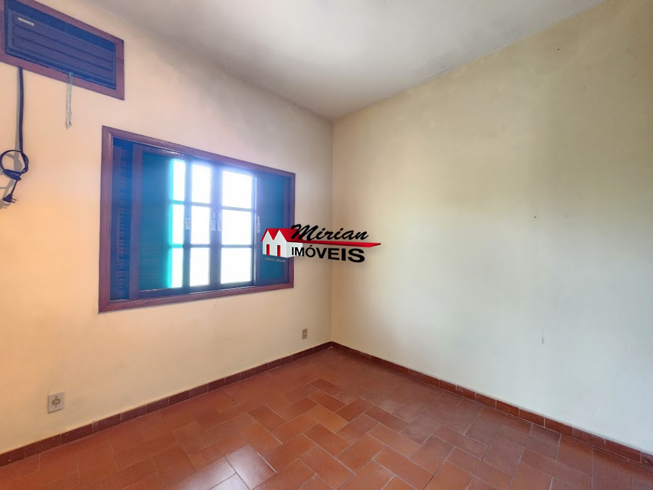 Casa à venda com 4 quartos, 180m² - Foto 14