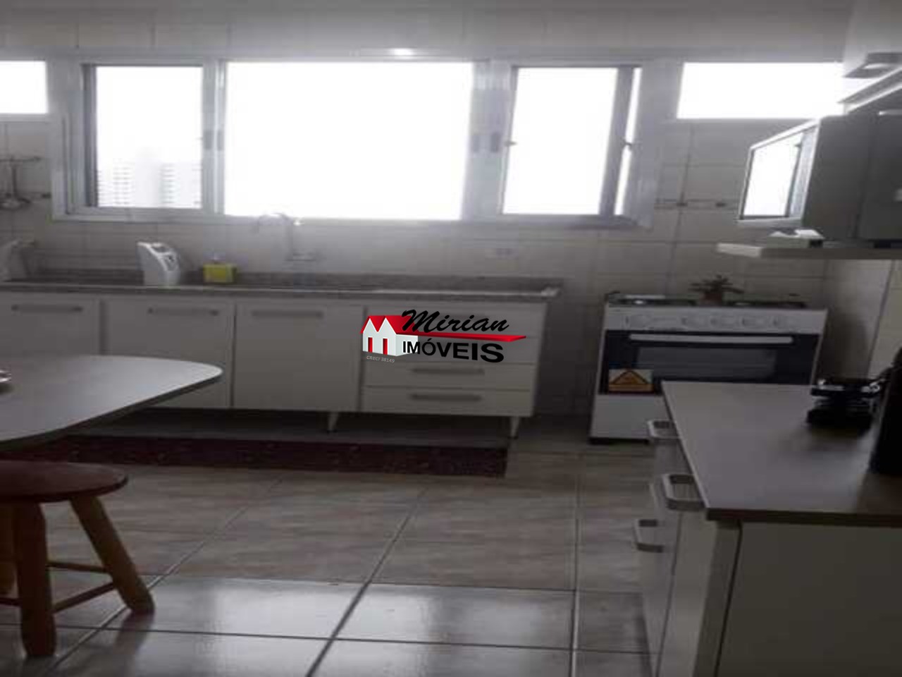 Apartamento à venda com 1 quarto, 58m² - Foto 8