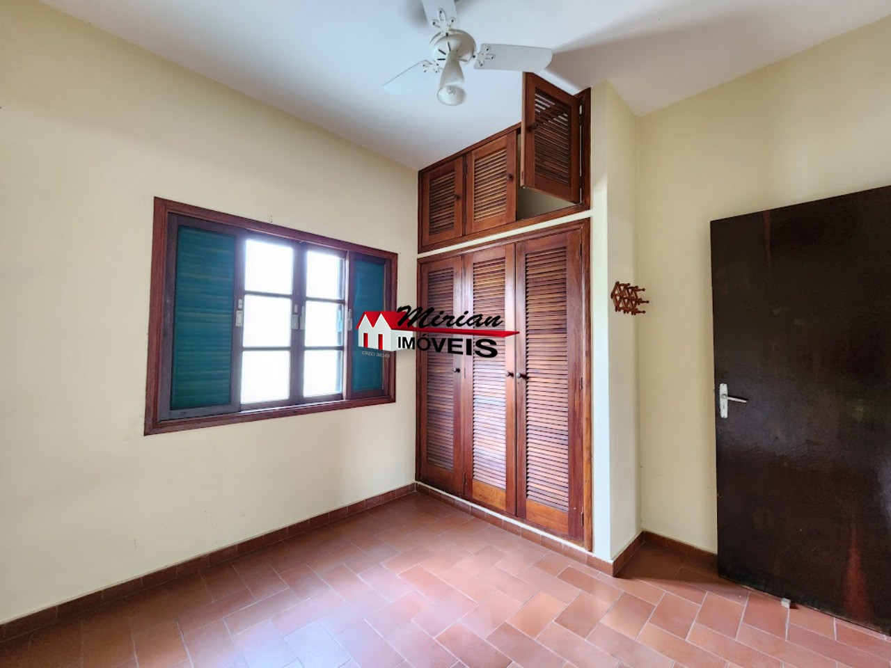 Casa à venda com 4 quartos, 180m² - Foto 10