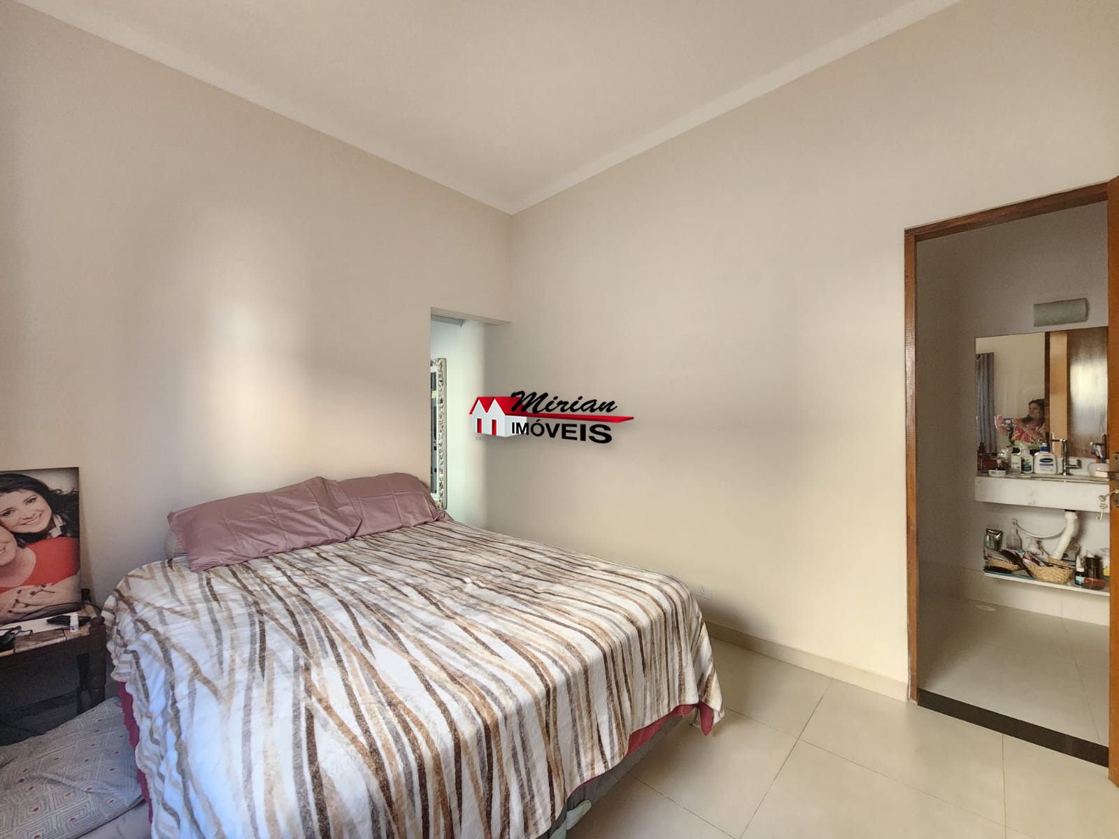 Casa à venda com 4 quartos, 220m² - Foto 19