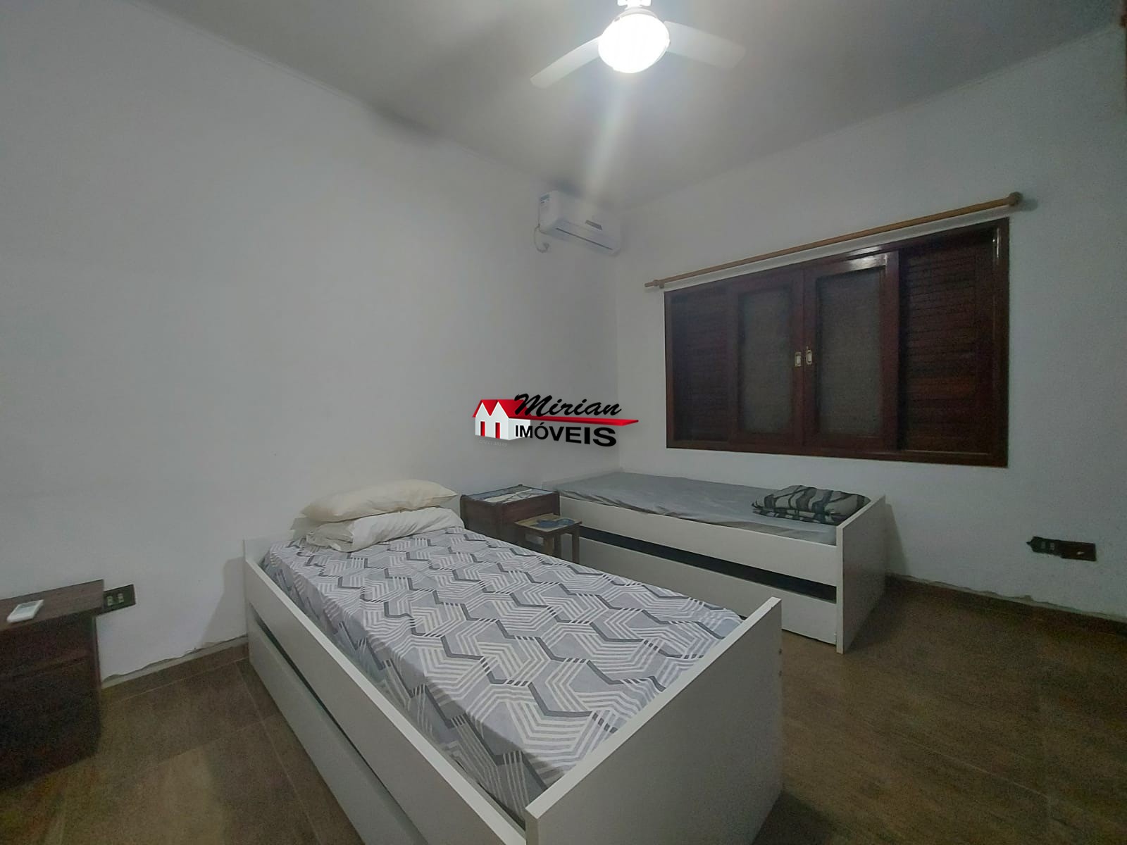 Casa à venda com 3 quartos, 140m² - Foto 17