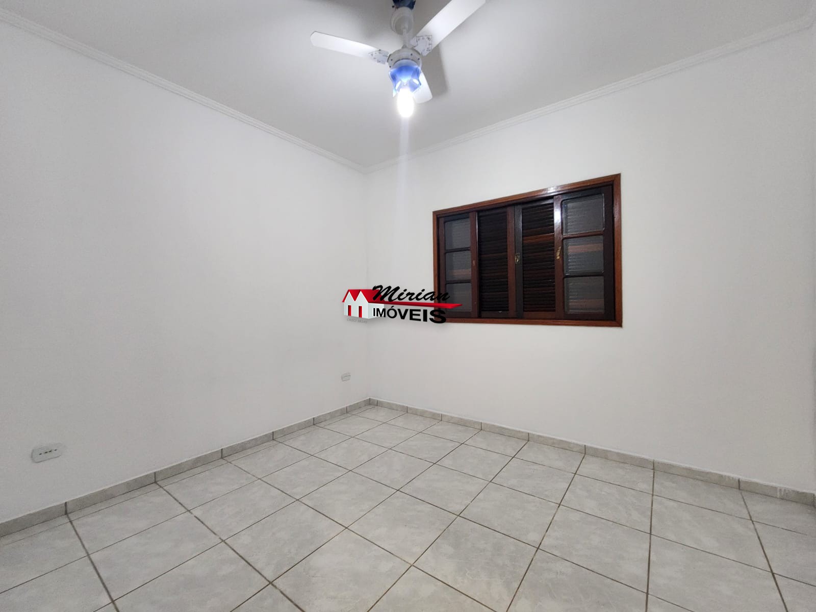 Casa à venda com 3 quartos, 180m² - Foto 14