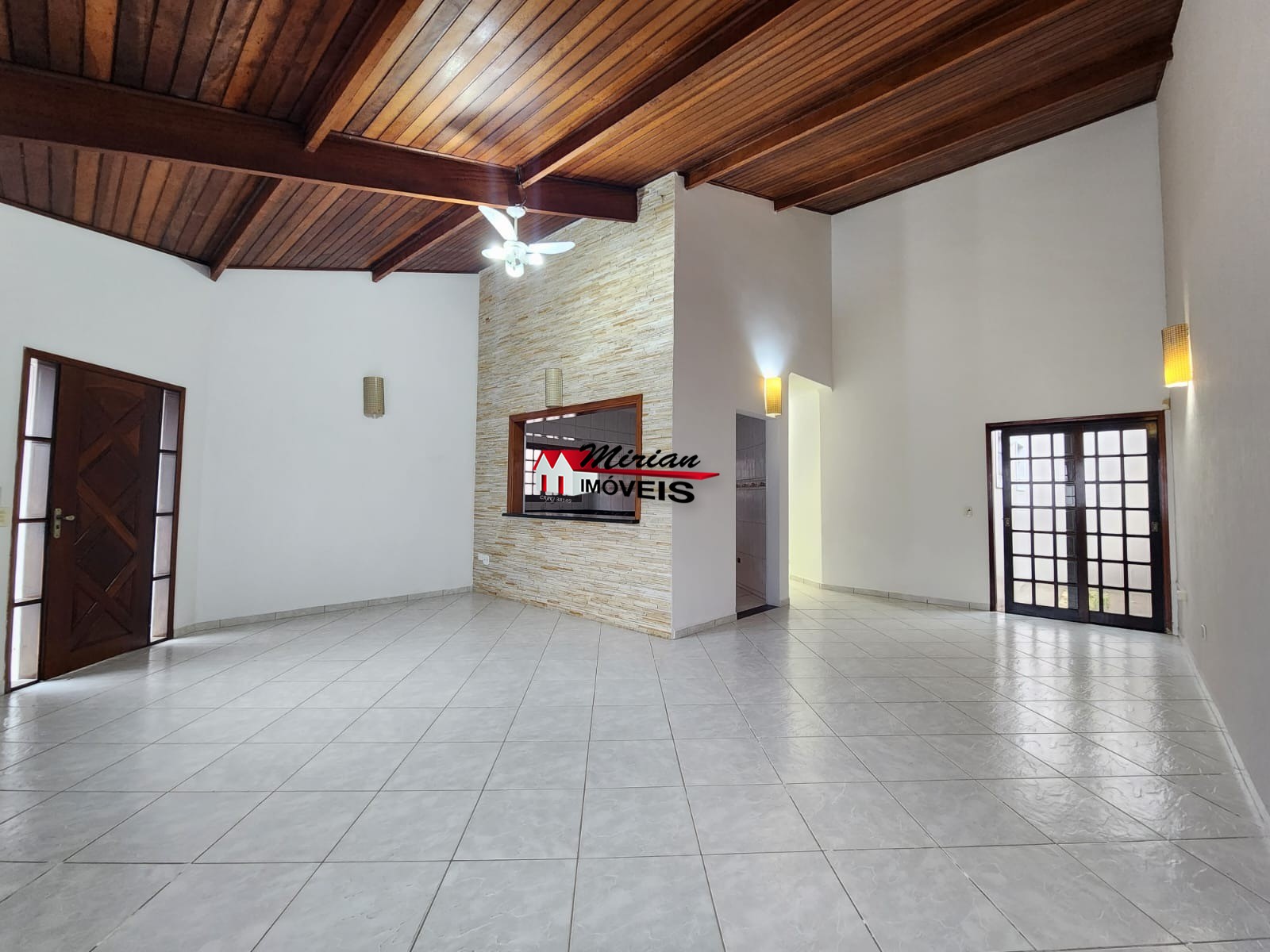 Casa à venda com 3 quartos, 180m² - Foto 9