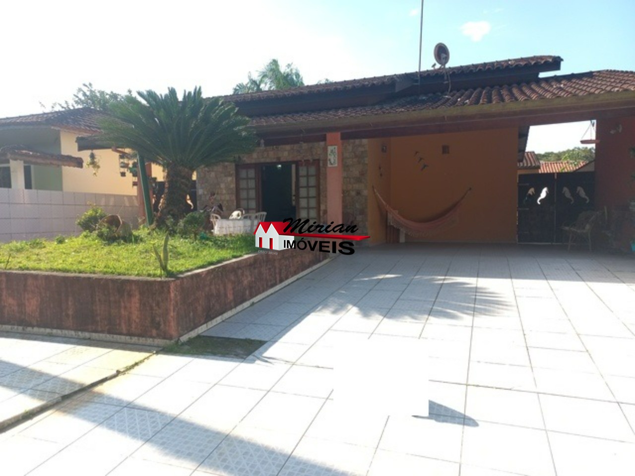 Casa de Condomínio à venda com 3 quartos, 176m² - Foto 2