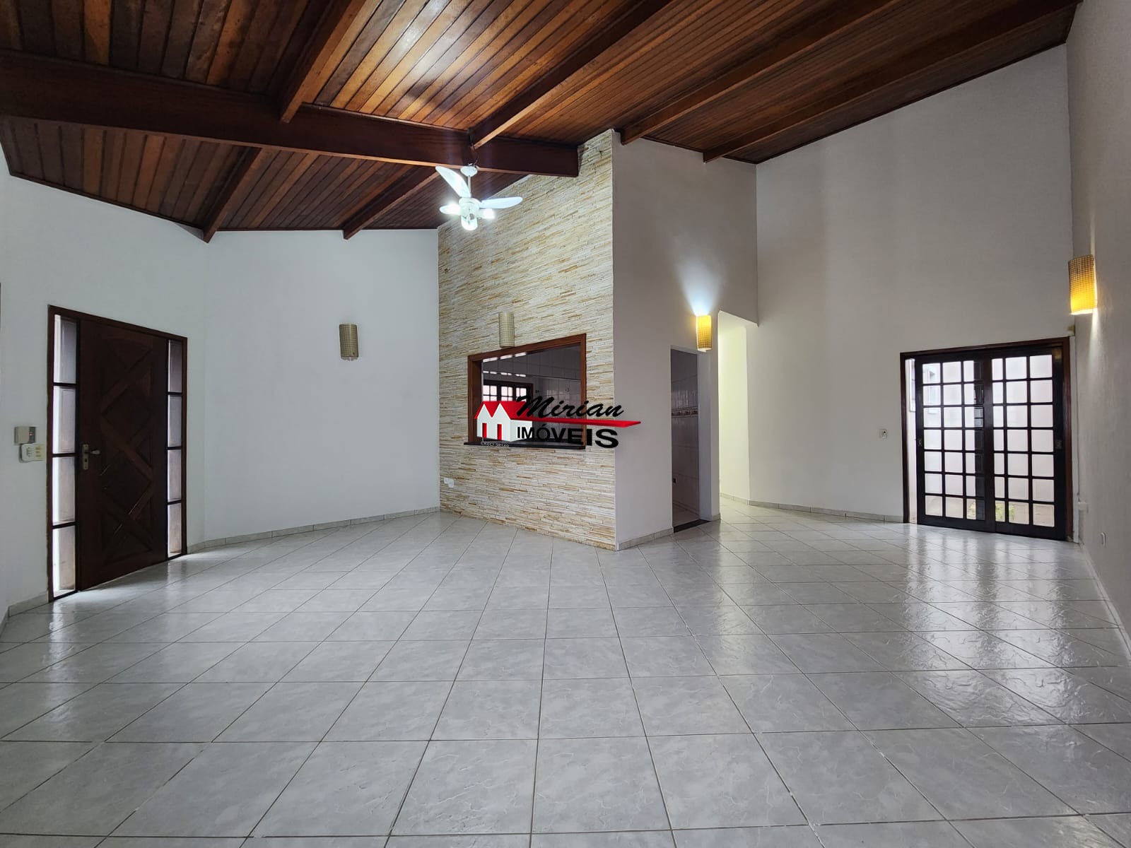 Casa à venda com 3 quartos, 180m² - Foto 10