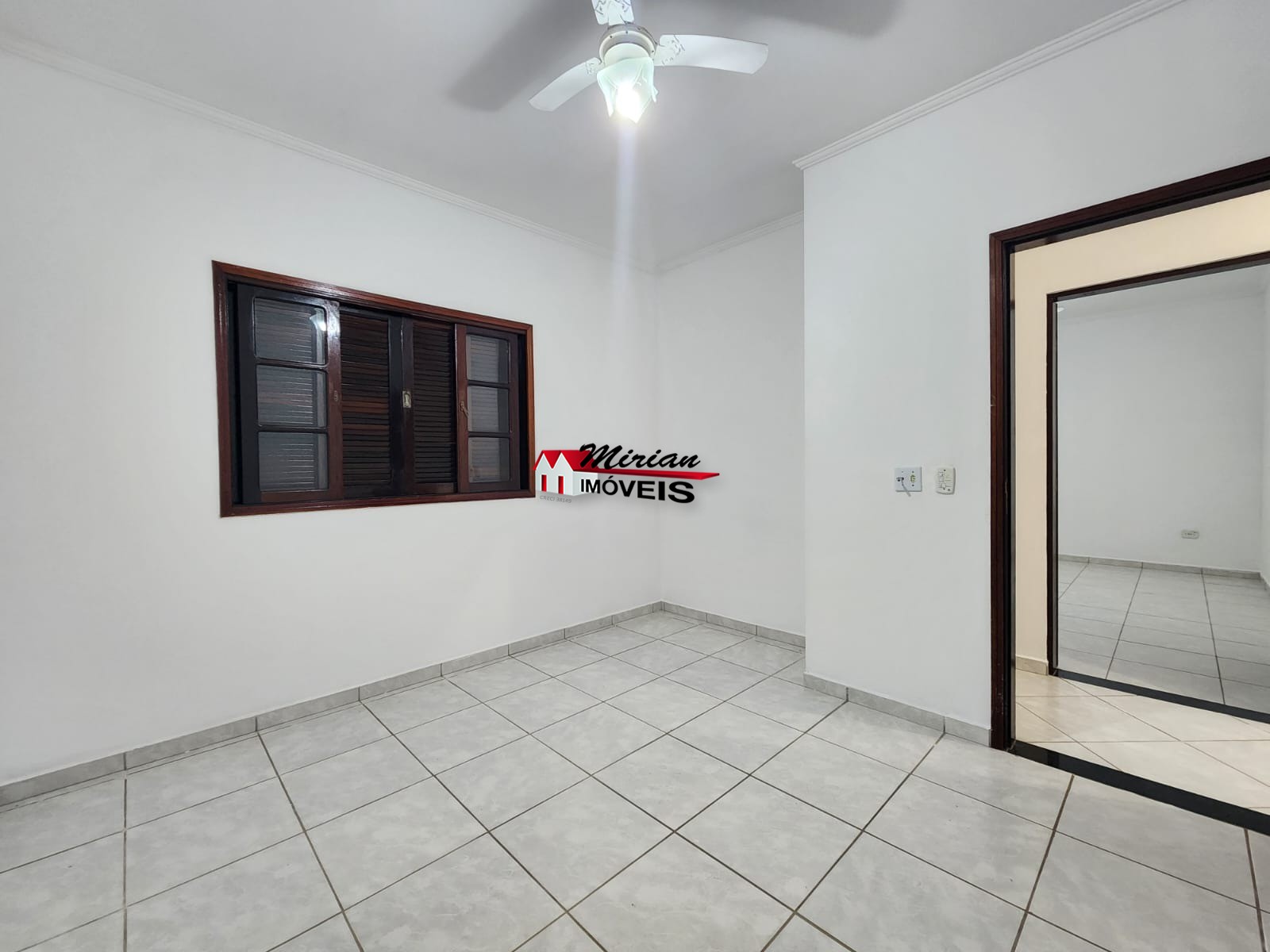 Casa à venda com 3 quartos, 180m² - Foto 18