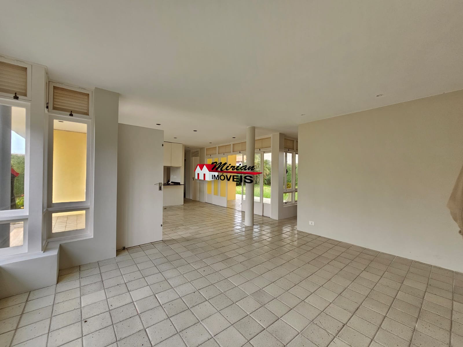 Sobrado à venda com 4 quartos, 250m² - Foto 6