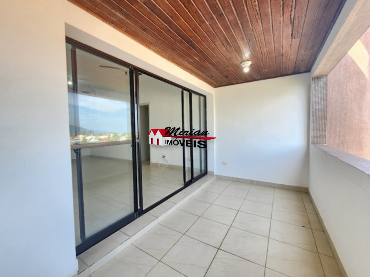 Cobertura à venda com 3 quartos, 240m² - Foto 6