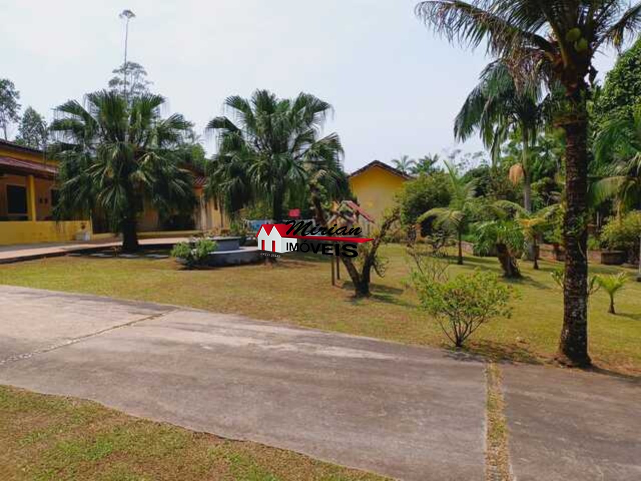 Fazenda à venda com 3 quartos, 300m² - Foto 4