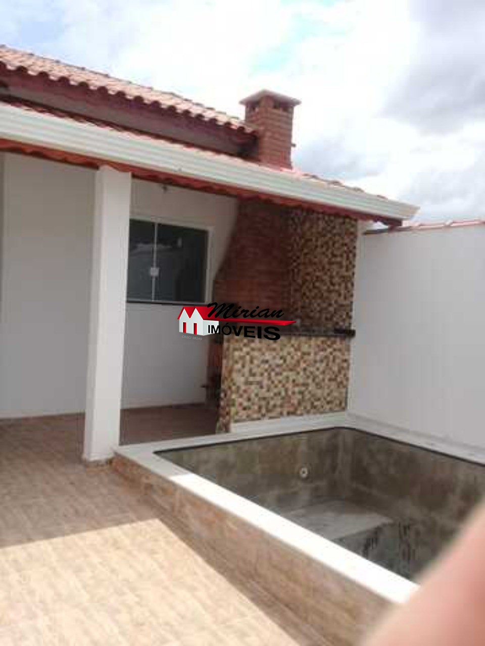 Casa à venda com 2 quartos, 85m² - Foto 2